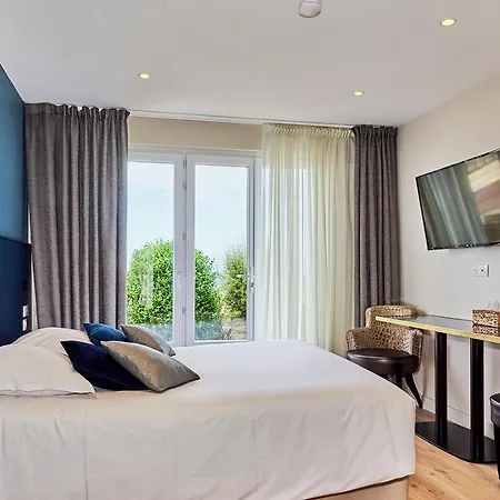 Hotel La Cremaillere 3*
