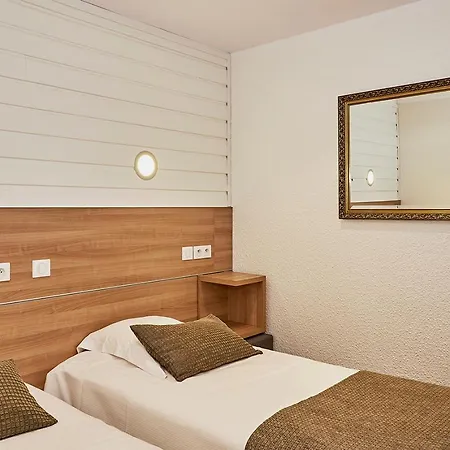 La Cremaillere Hotel-restaurant Hotell 3*