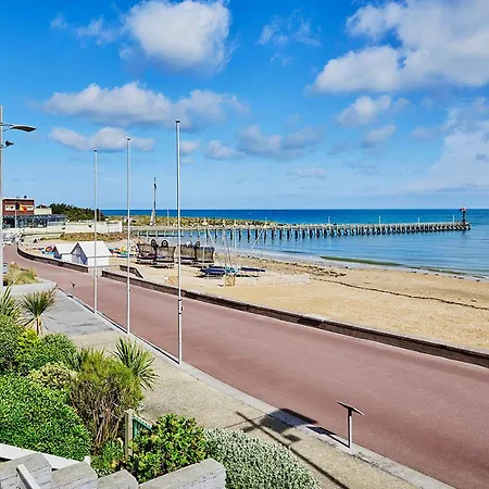 La Cremaillere Hotel-restaurant Курсёль-сюр-Мер