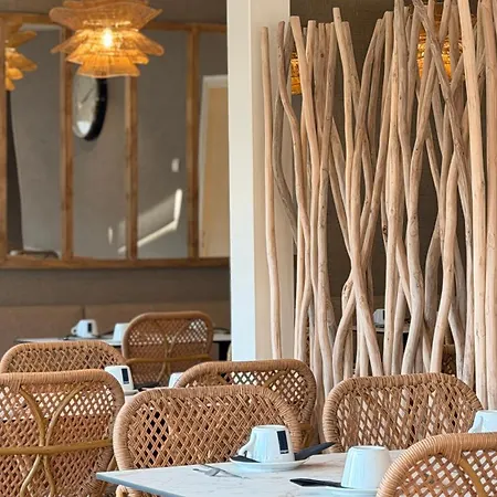 Otel La Cremaillere Hotel-restaurant Courseulles-sur-Mer