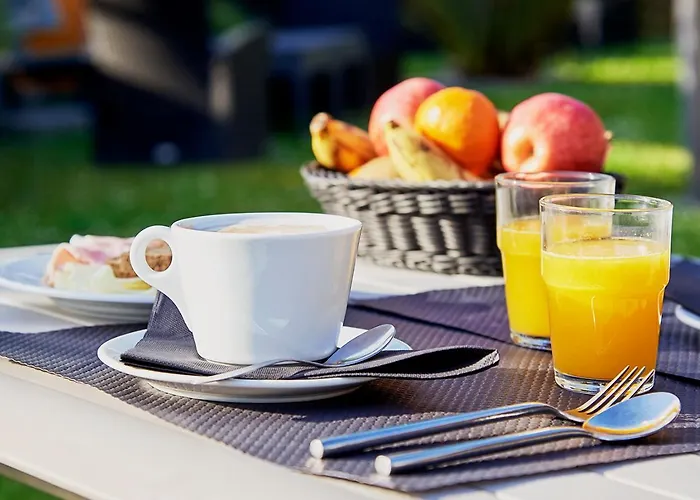 La Cremaillere Hotel-restaurant فندق كورسول-سور-مار