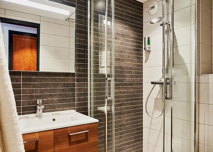 La Cremaillere Hotel-restaurant Отель Курсёль-сюр-Мер